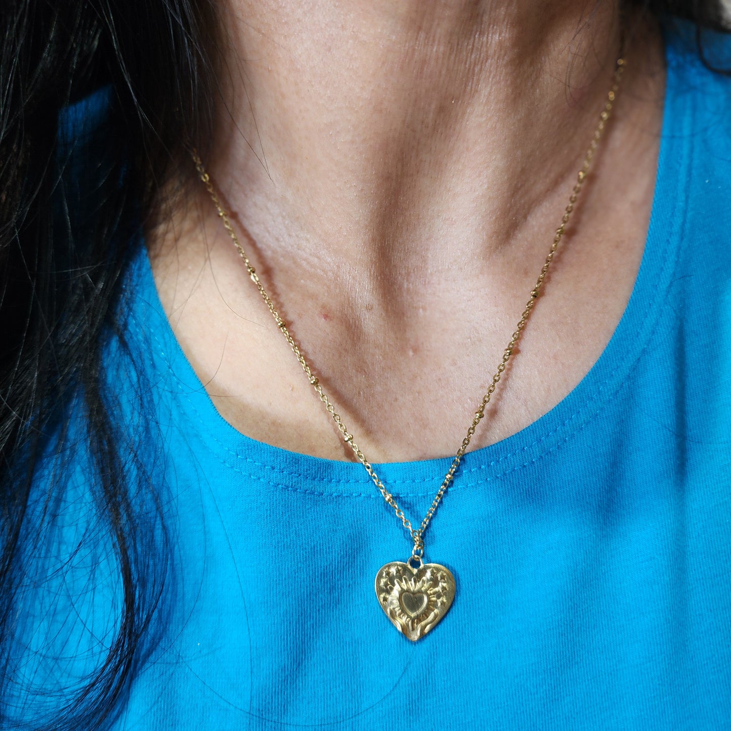 Collar Corazón relieve