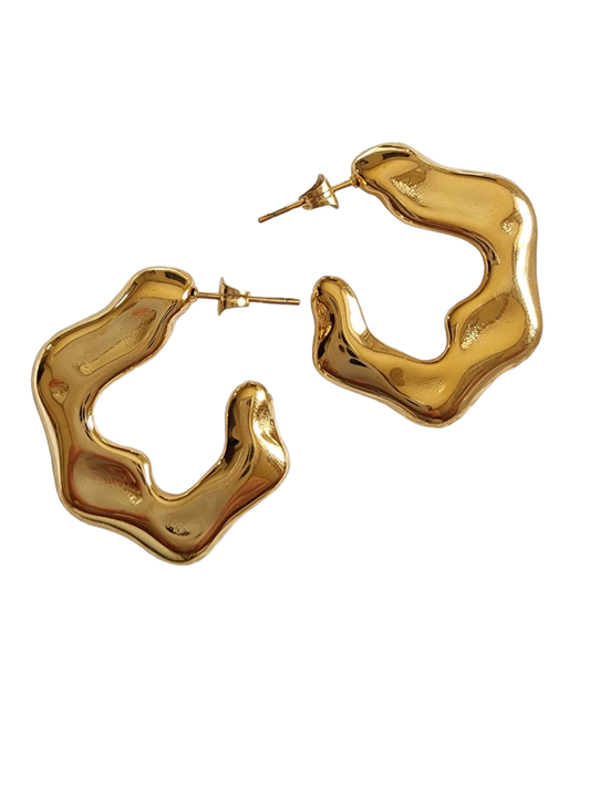 Maricela Hoops