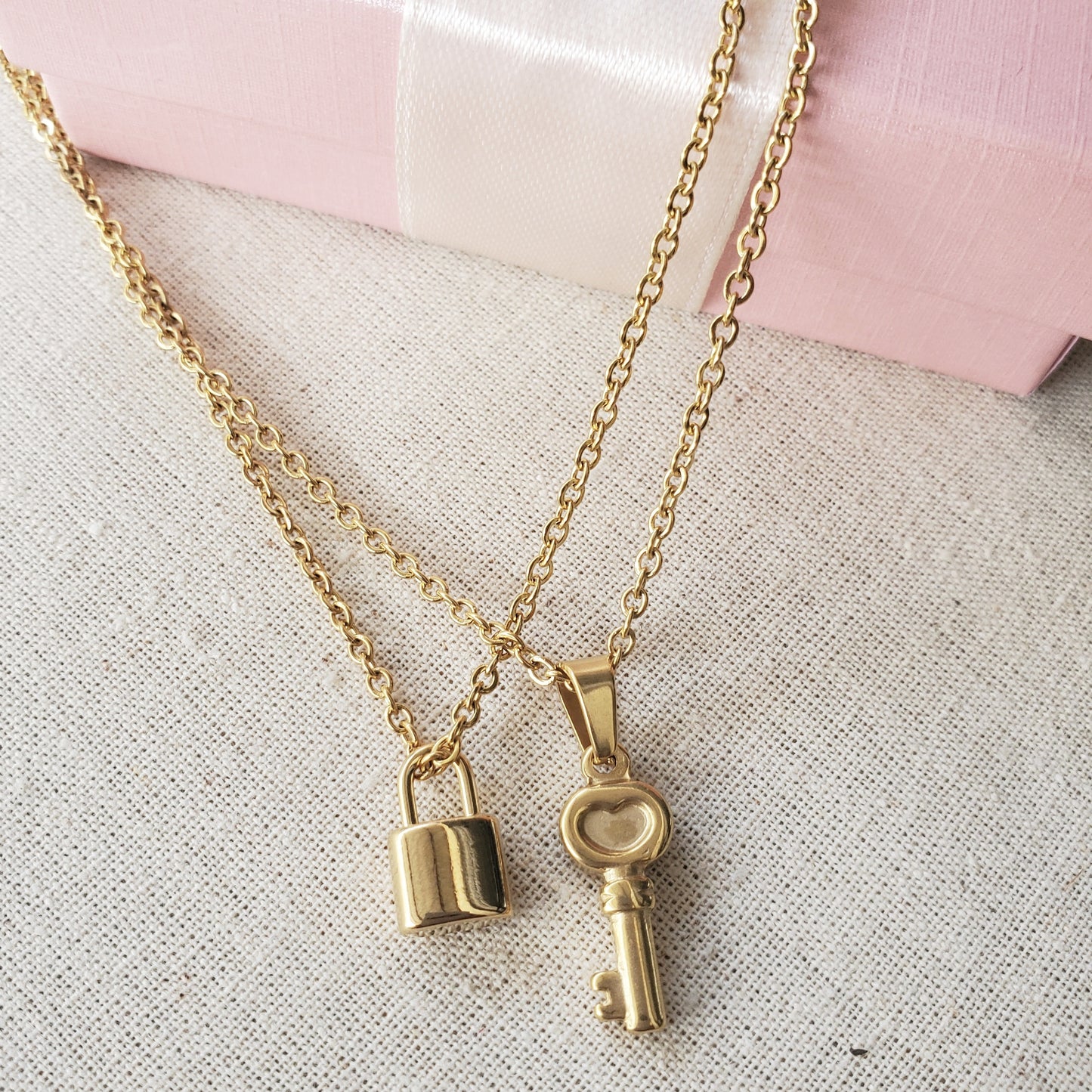 locket necklace